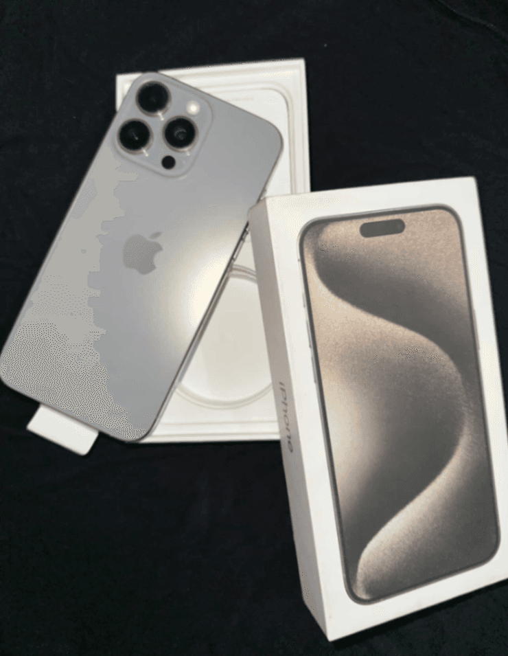 Apple iPhone 15 Pro Max 256 Go Titane Naturel